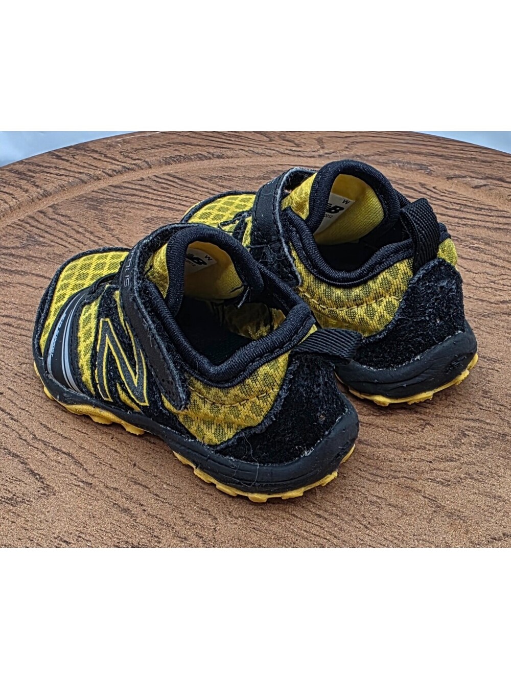 New Balance Minimus Boys 2 Trail Outdoor Shoes KT20YBl Sneakers Running Hiking - Picture 7 of 13
